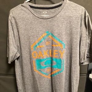 Men’s Oakley T Shirt